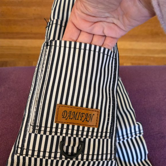 Pet Carrier/Pet Sling for Small Dogs - Picture 4 of 9